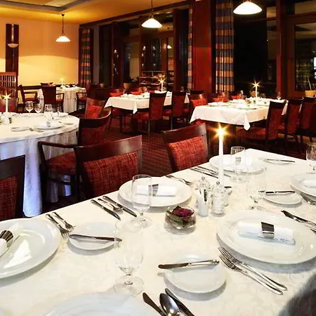Отель Orea Sklar 4*