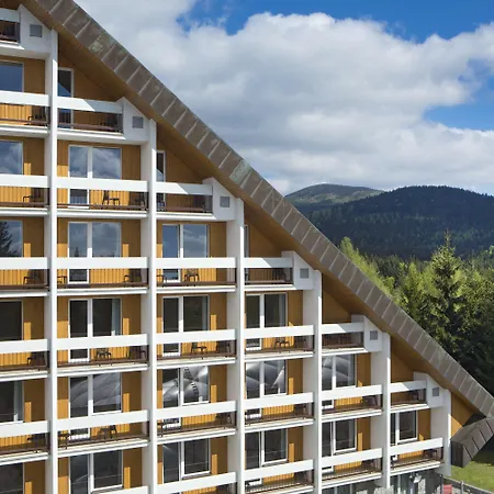 Отель Orea Sklar 4*