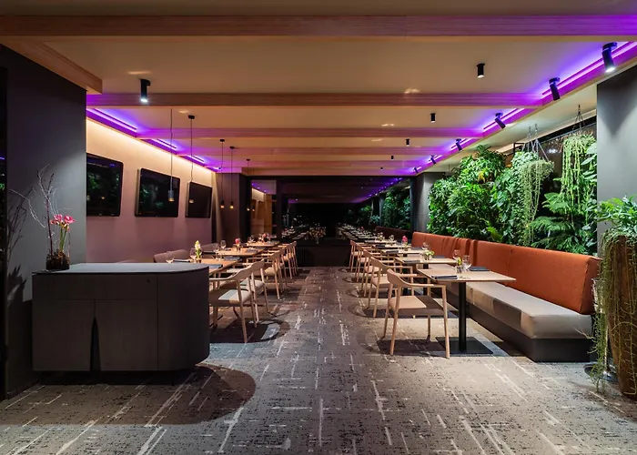 Orea Sklář Hotel 4*